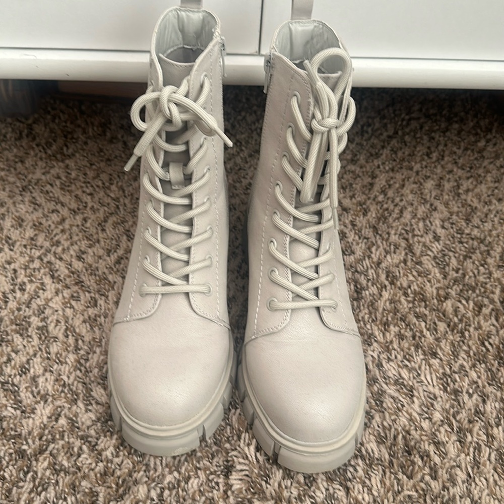 Mia combat boot 7.5